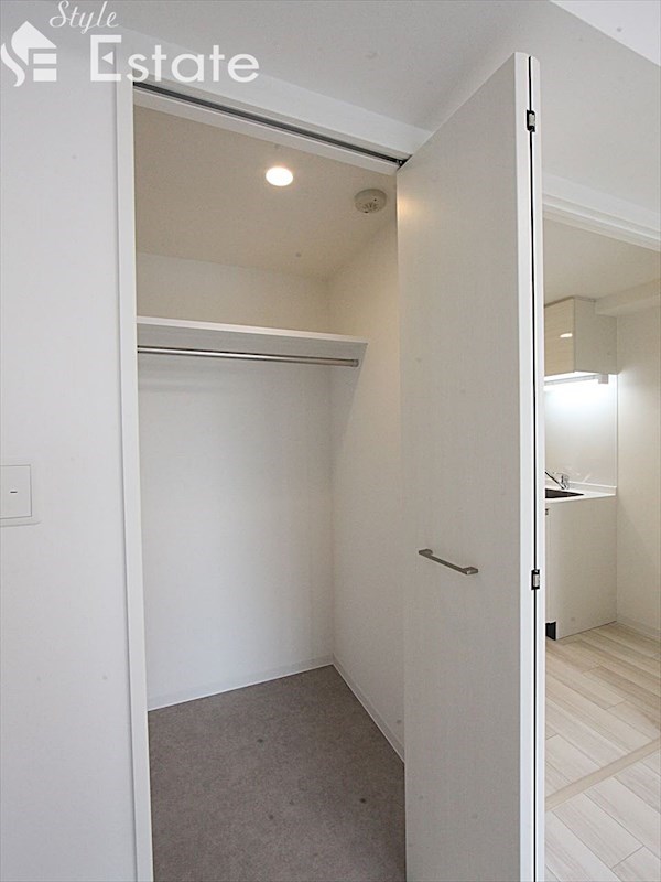 収納　ウォークインクローゼット