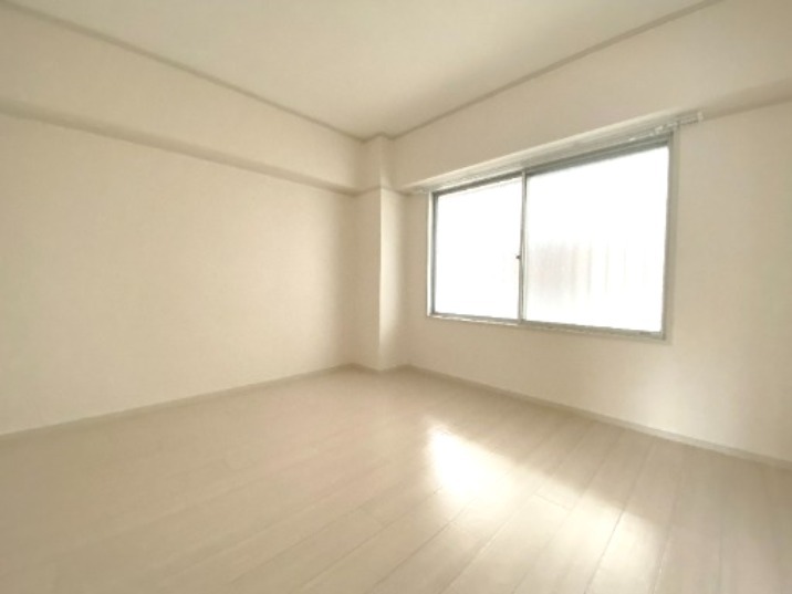 その他部屋・スペース　ちょうど良い光が差し込むお部屋です♪