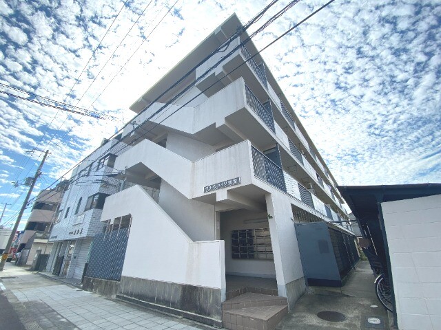 建物外観　閑静な住宅街です♪