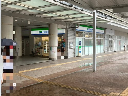 コンビニ　ファミリーマート JR八幡駅店（コンビニ）まで133m