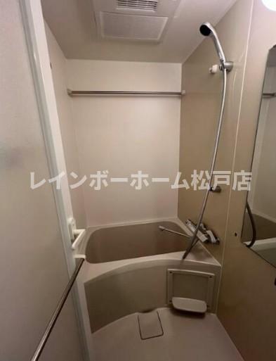 バス・シャワールーム　お風呂で日々の疲れを落としましょう