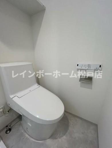 トイレ　落ち着いたトイレです