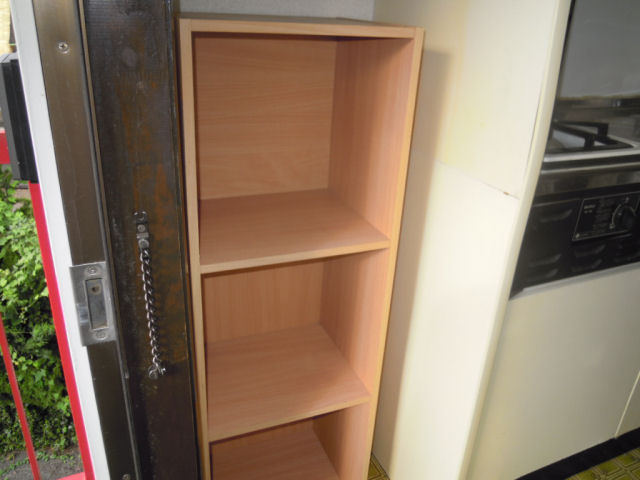 その他部屋・スペース　玄関スペース（写真の靴箱は前入居者の残置物で本来は無し。）