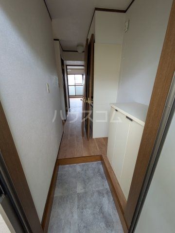 クレストールの玄関写真