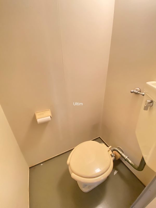 トイレ　※別の部屋の写真です。