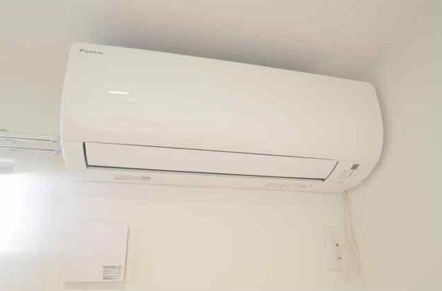 その他　エアコン付