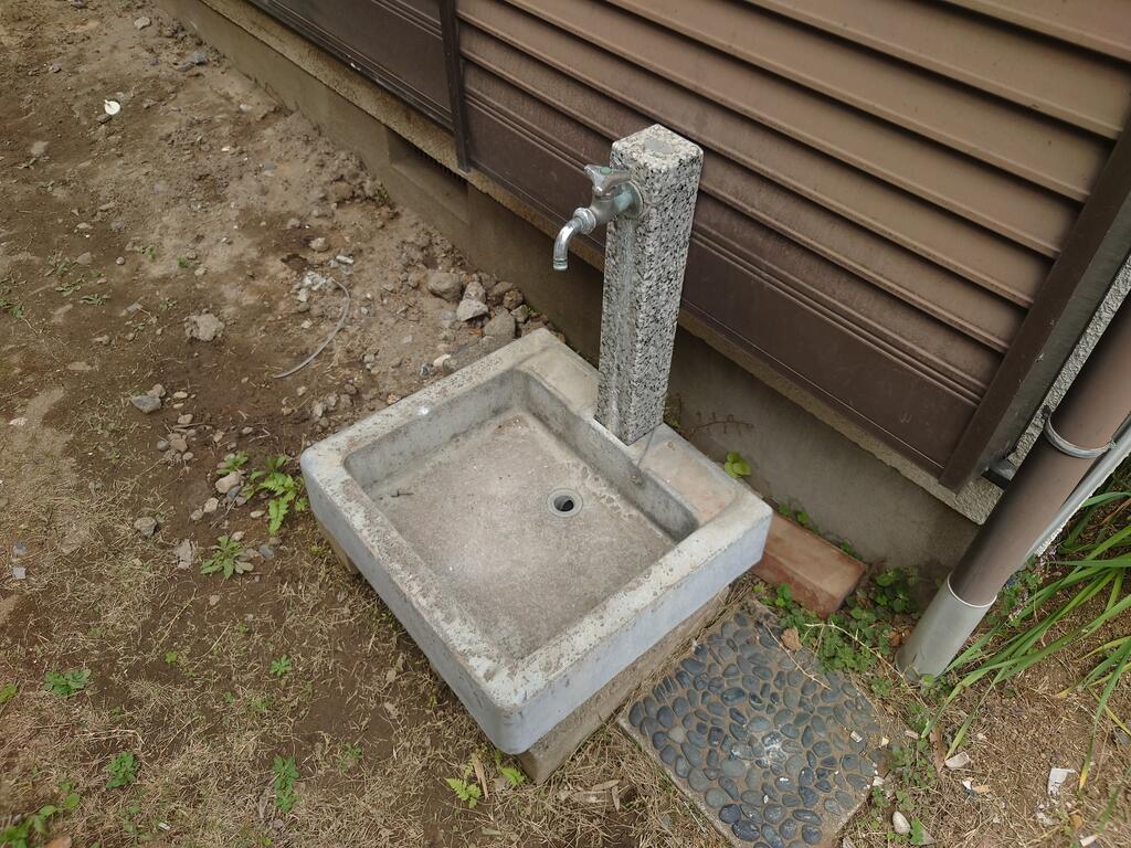 エントランス　外水道