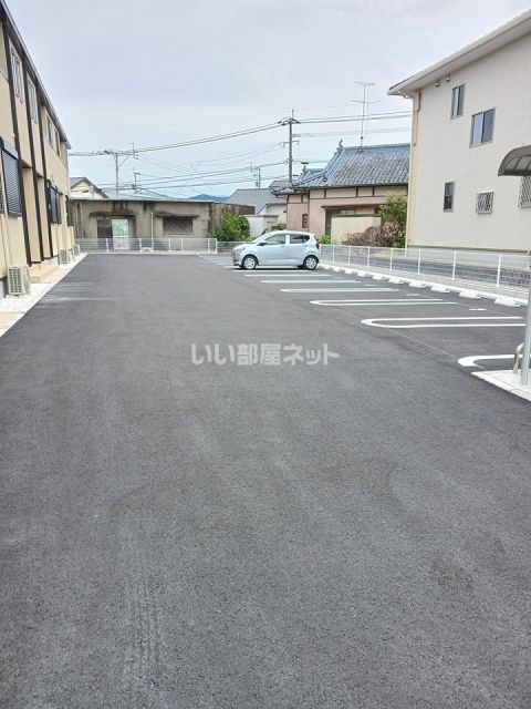 【八代市古閑中町のアパートの駐車場】