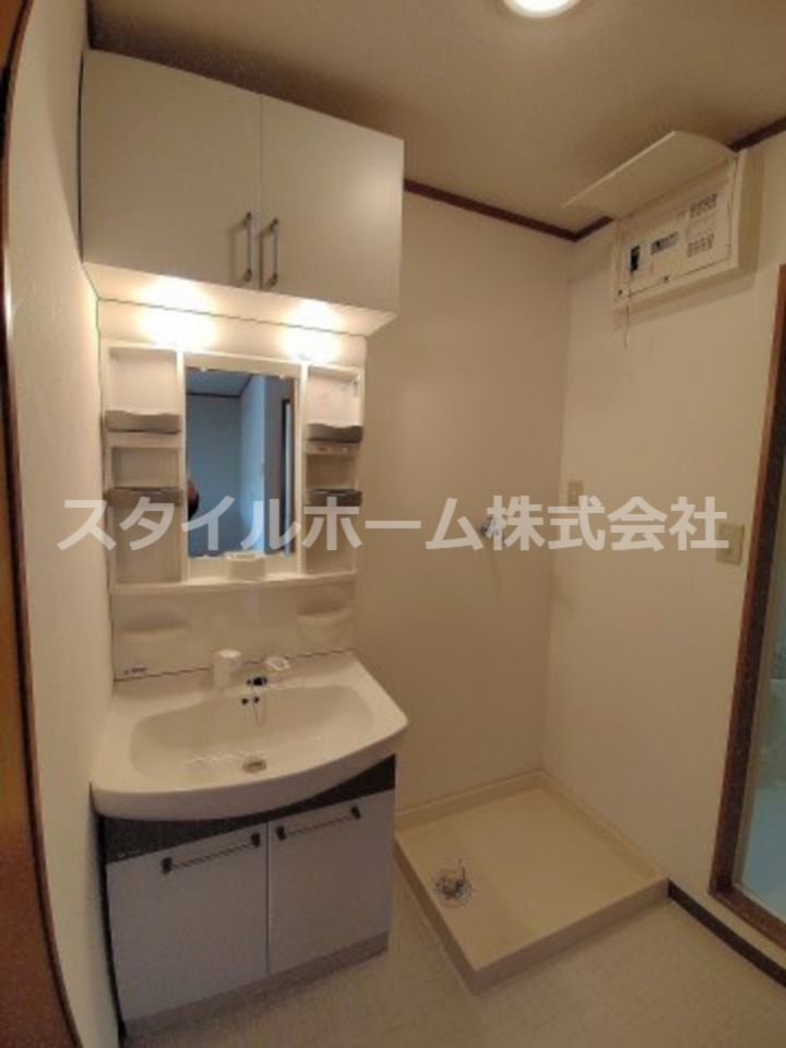 洗面設備　別部屋写真です。