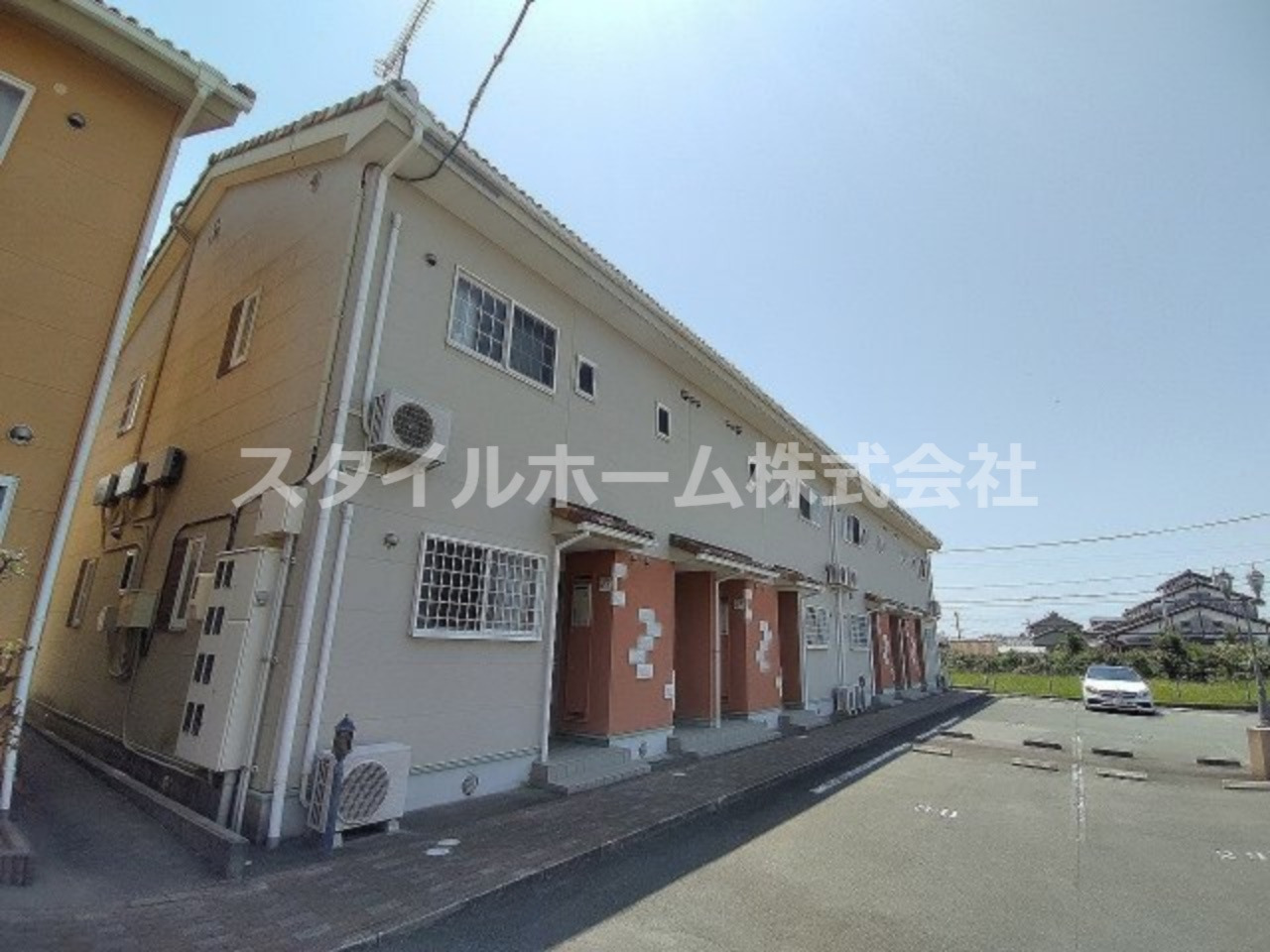 建物外観　落ち着いた雰囲気の外観です