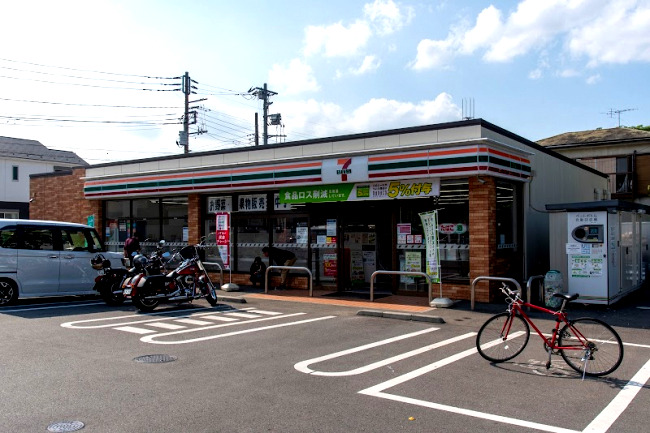 コンビニ　セブンイレブン 東大和仲原1丁目店（コンビニ）まで326m