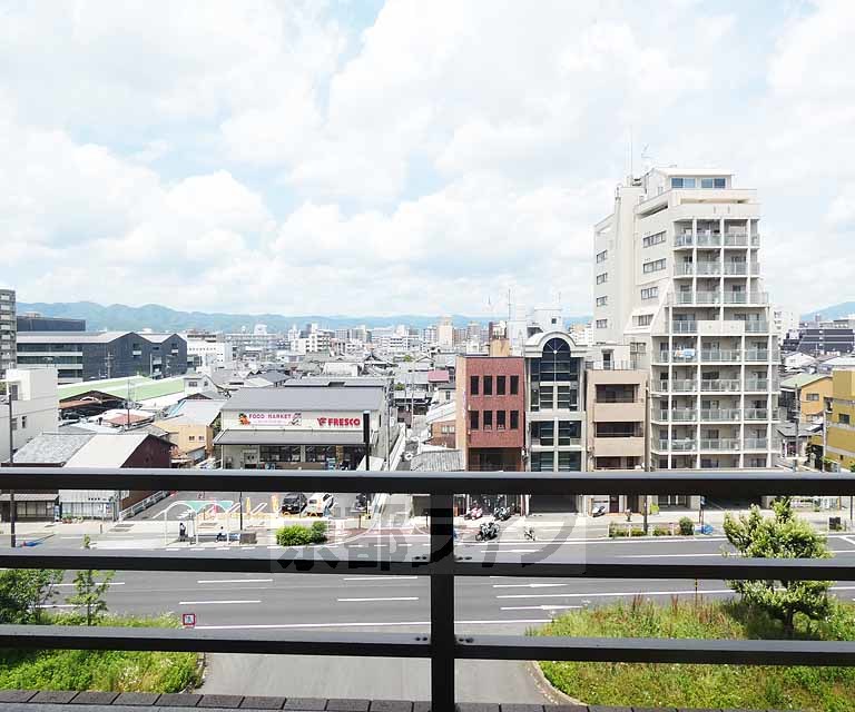 【京都市下京区中堂寺前田町のマンションの眺望】