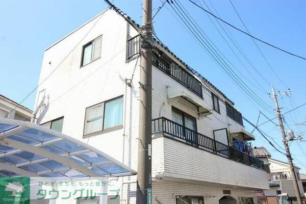 入間郡毛呂山町前久保南のマンションの建物外観