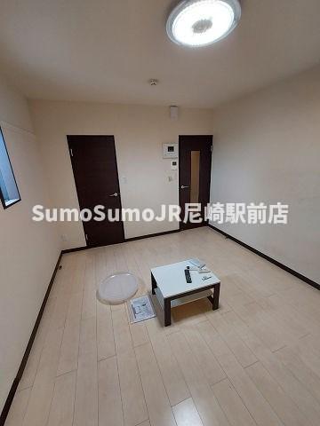 その他部屋・スペース　使い勝手のいい寝室です
