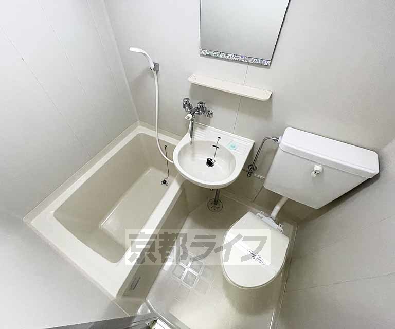 バス・シャワールーム　３点セパレート