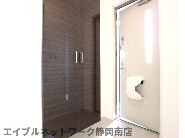 玄関　明るい玄関です