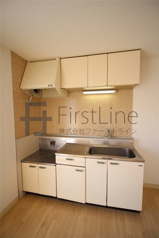 キッチン　※同タイプ別部屋