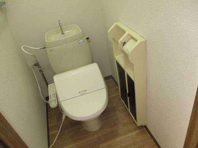 トイレ　２０２（トイレ）