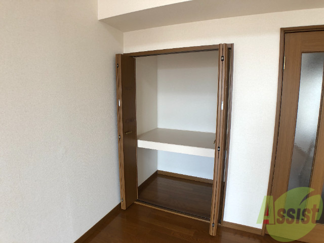 収納　収納の中はこんな感じ。荷物もしっかり入りそう。