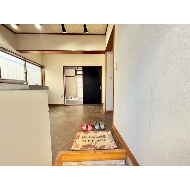 玄関　反転間取参照