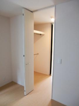 シャトーＵＭＡＫＡＷＡ（ウマカワ）　収納　ウォ―クインクローゼット