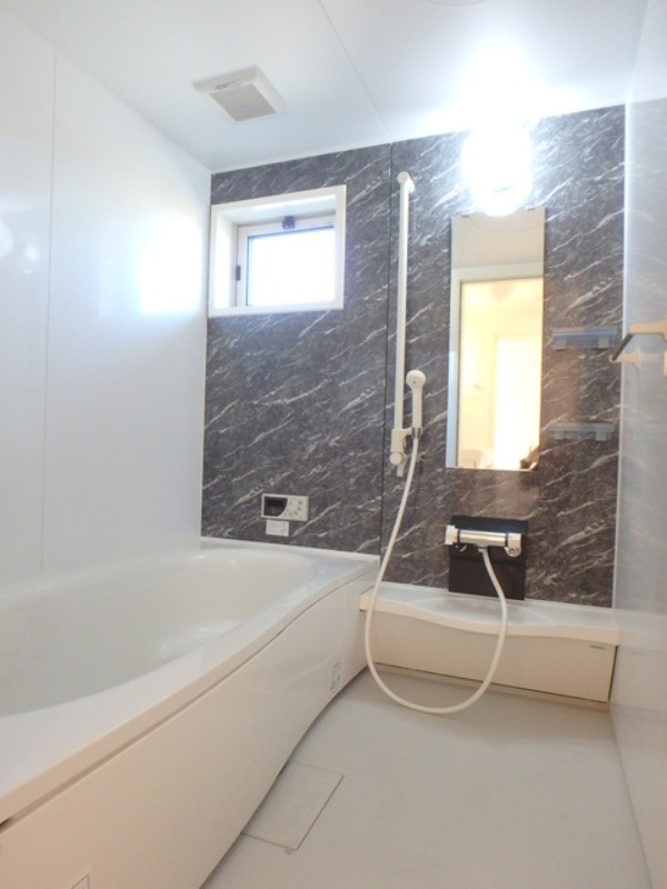 バス・シャワールーム　図面と現状に相違がある場合には現状を優先