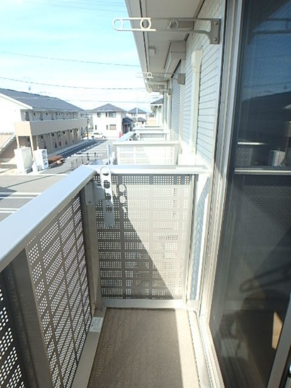 バルコニー　図面と現状に相違がある場合には現状を優先