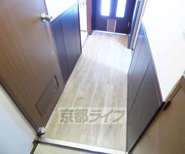 その他部屋・スペース　綺麗な廊下です。