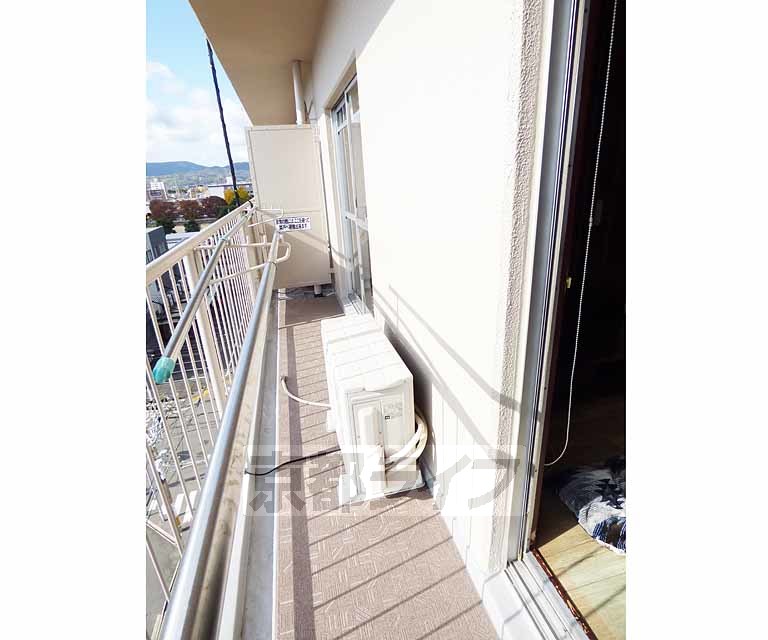 バルコニー　広いバルコニです。