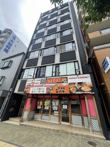 建物外観　外観は落ち着いています
