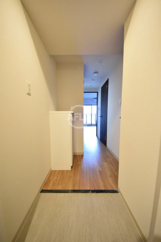 玄関　エグゼ堺筋本町　玄関