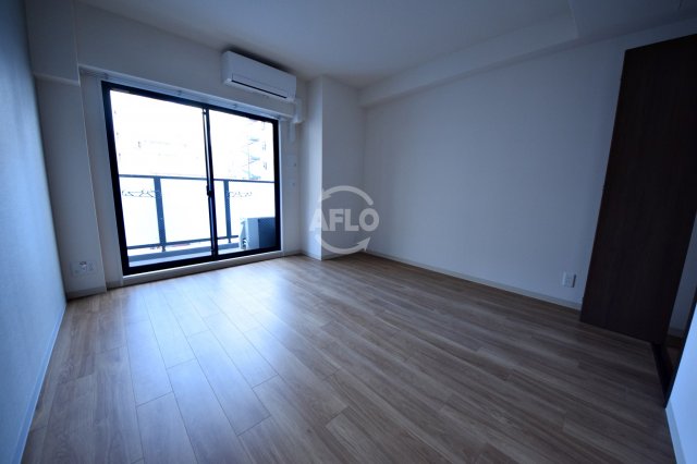 居室・リビング　エグゼ堺筋本町　洋室