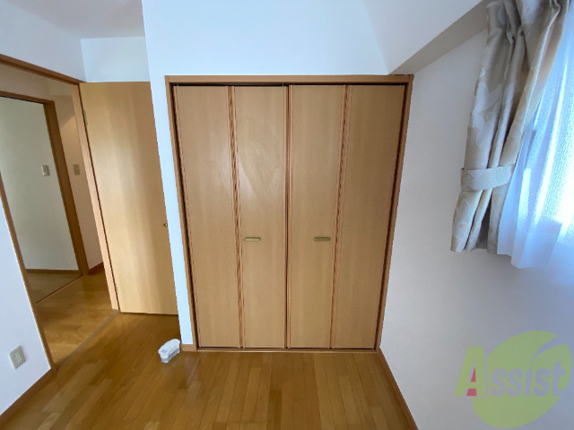 収納　収納がありました。お洋服や荷物はここへ。