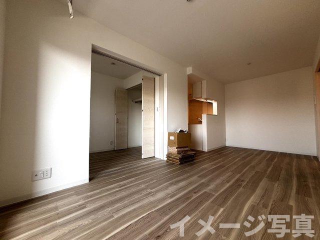 居室・リビング　※同タイプ写真