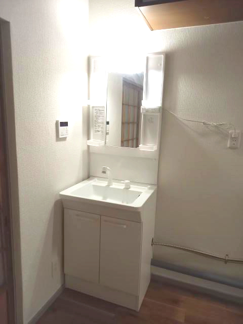 洗面設備　同仕様