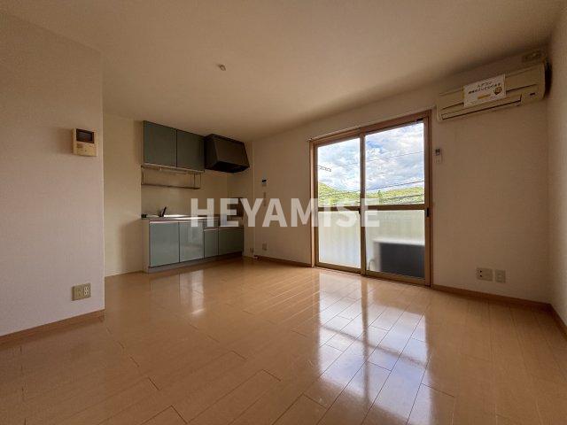 居室・リビング　※室内画像は別号室のもの