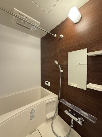 バス・シャワールーム　同施工会社施工物件の参考写真になります※現況優先
