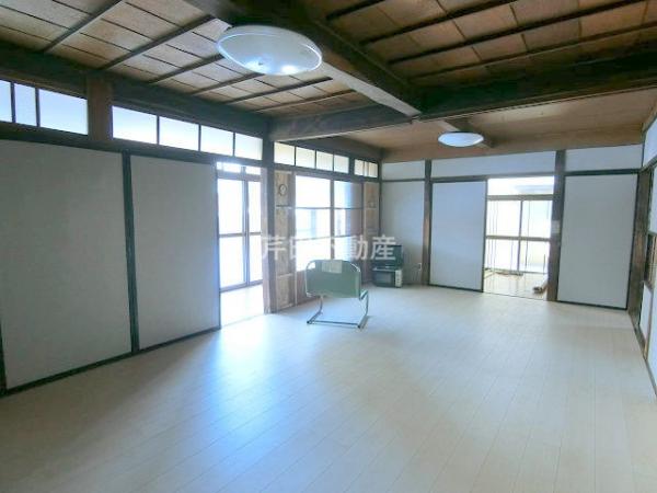 居室・リビング　内装