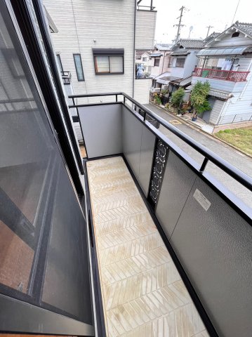バルコニー　陽当たり良好なバルコニーです