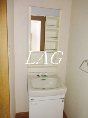 洗面設備　独立洗面台です。