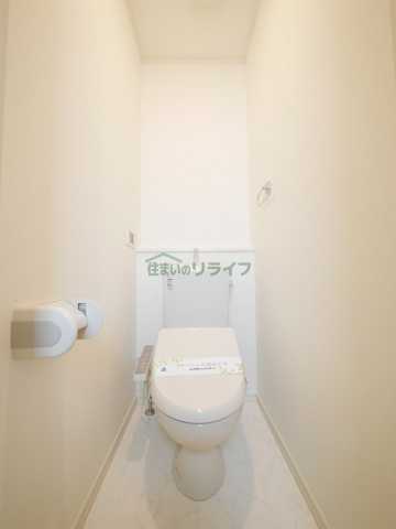 トイレ　別部屋参考写真となります。