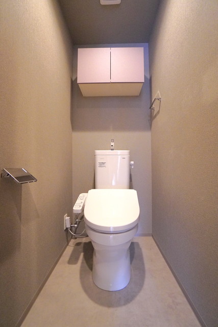 トイレ　※写真は同タイプ住戸です。