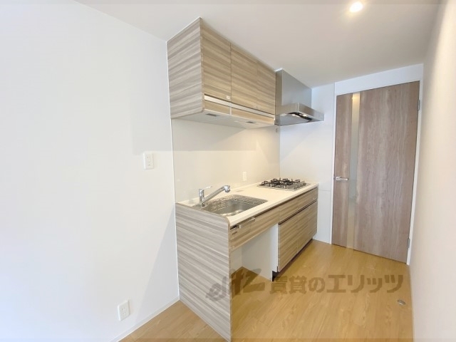 キッチン　同シリーズマンションの写真です。