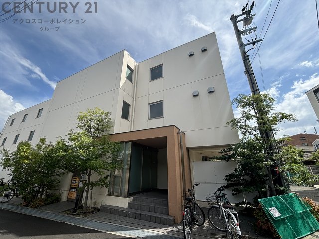 建物外観　安心のオートロック付きです♪