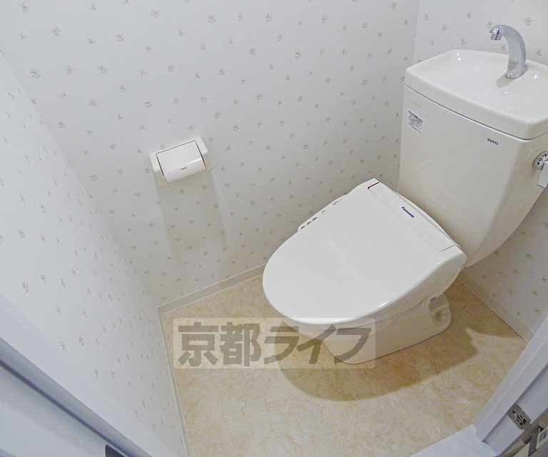 トイレ　清潔感のあるトイレです。