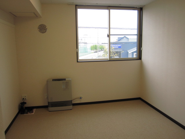 居室・リビング　居間