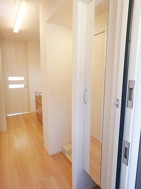 玄関　★お部屋探しは株式会社タウンハウジング東京まで★