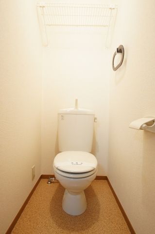 トイレ　個室タイプのトイレ