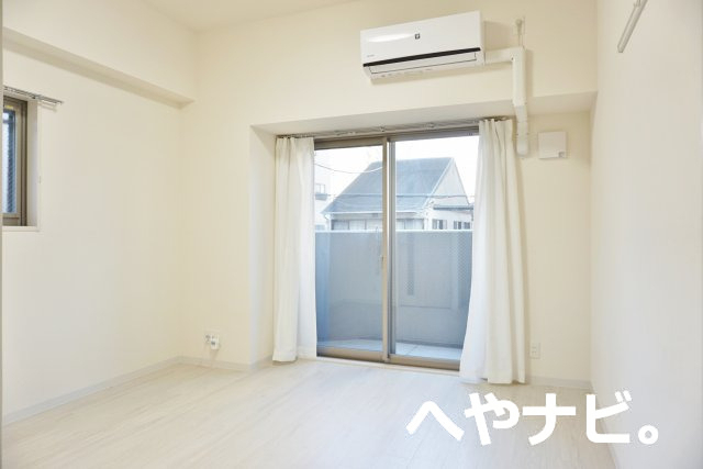 居室・リビング　※別号室写真です。