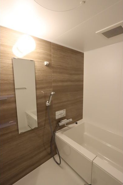 バス・シャワールーム　きれいなお風呂で快適バスタイム♪